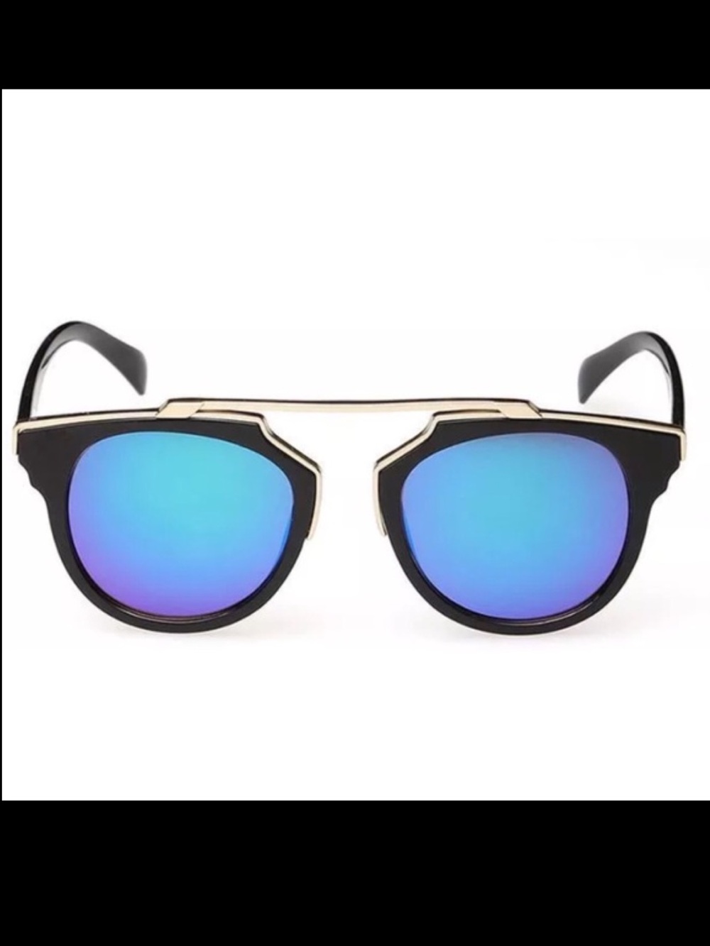 Blue mirror lens sunglasses